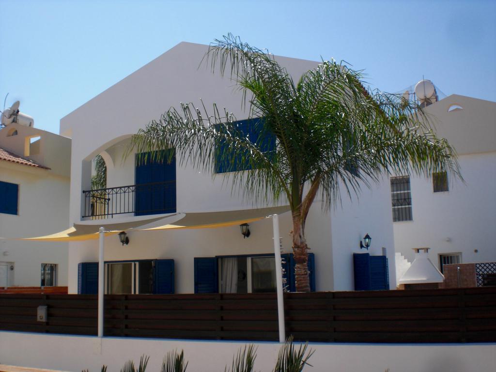 Villa Charlotte Протарас Екстериор снимка