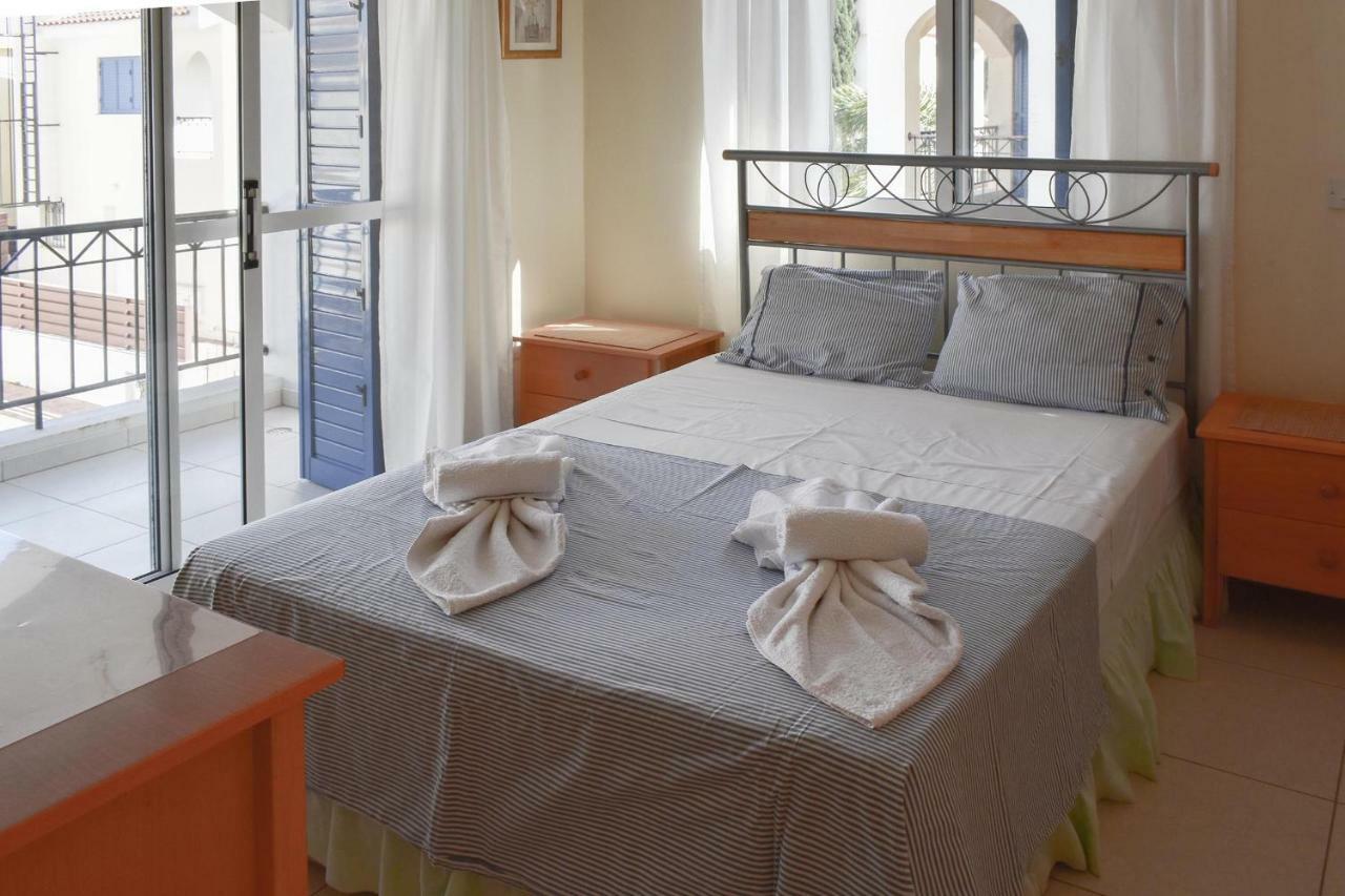 Villa Charlotte Протарас Екстериор снимка