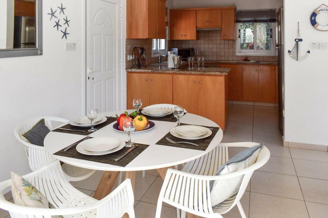 Villa Charlotte Протарас Екстериор снимка
