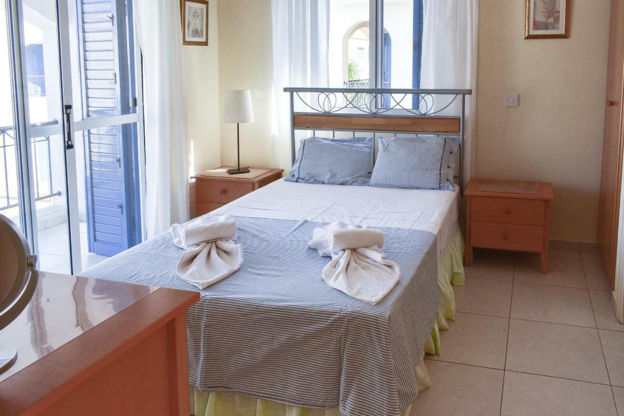 Villa Charlotte Протарас Екстериор снимка